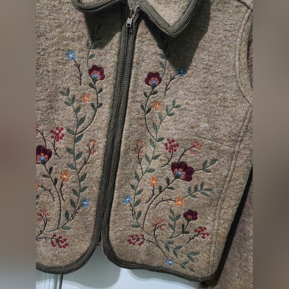Liz Claibourne Wool Embroidered Jacket - Picture 2 of 14